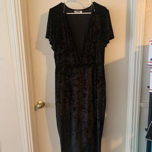 NWOT Plus size velvet dress